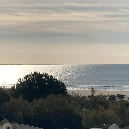 *horizon Bleu* Les Pieds Dans L'eau* * لا غراند موت